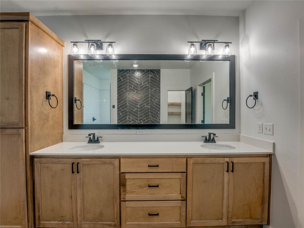 7405 Nw 158th Street Property Photo 26