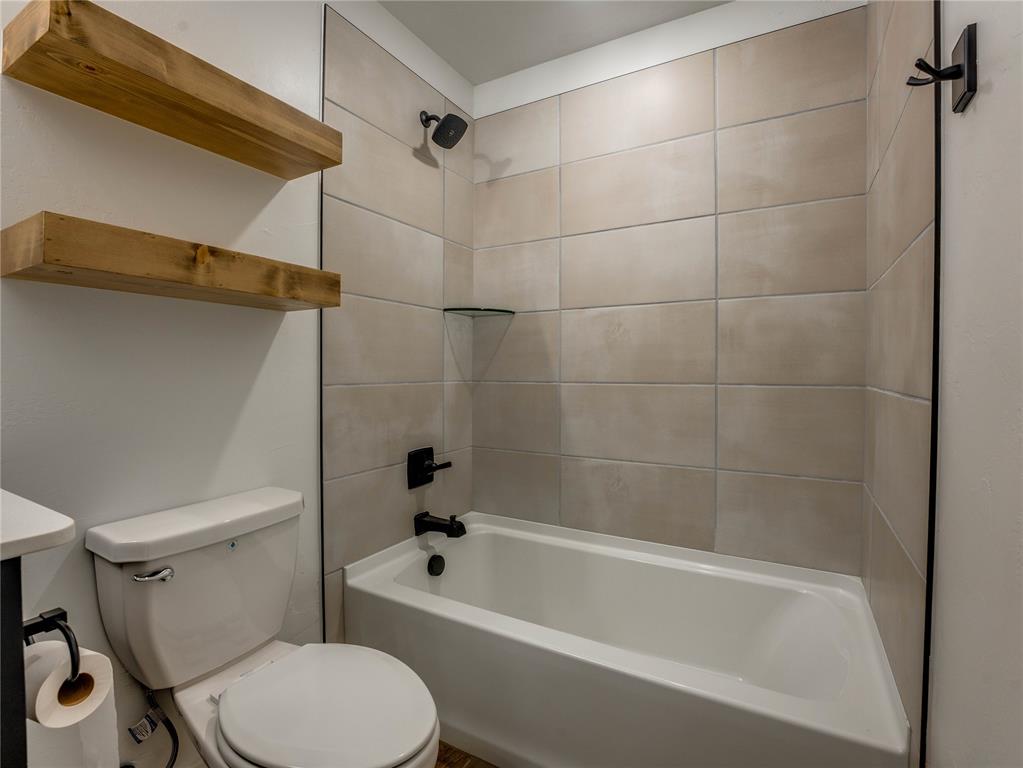 7405 Nw 158th Street Property Photo 33