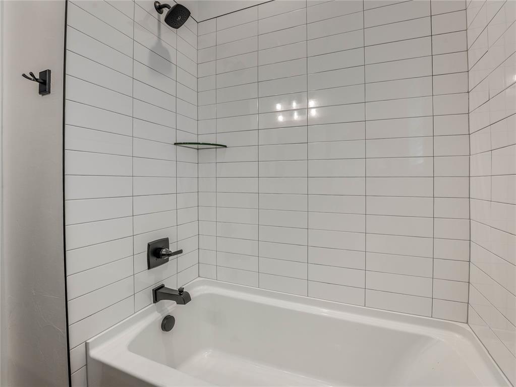 7405 Nw 158th Street Property Photo 34