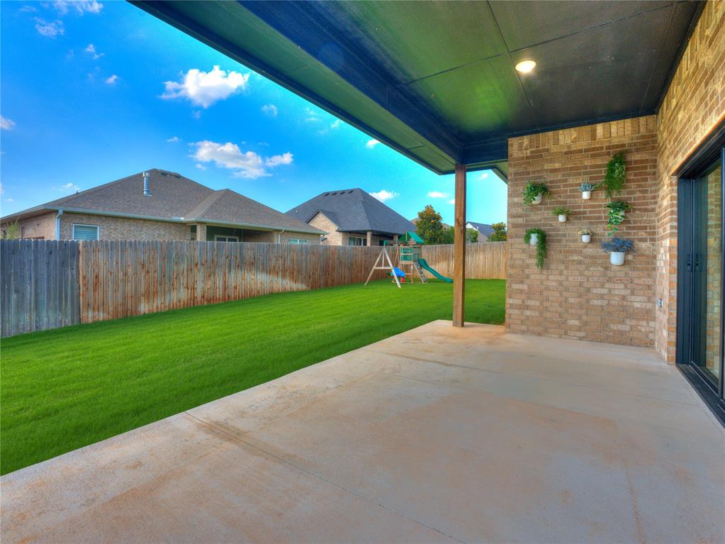 7405 Nw 158th Street Property Photo 39