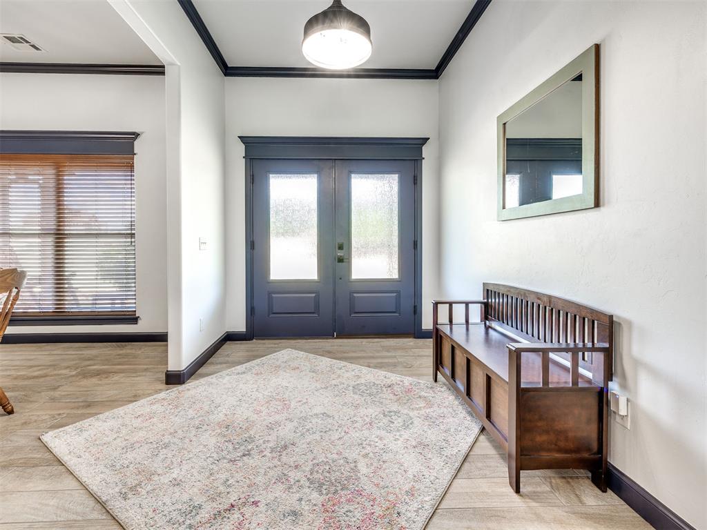 20181 Wolf Creek Drive Property Photo 8