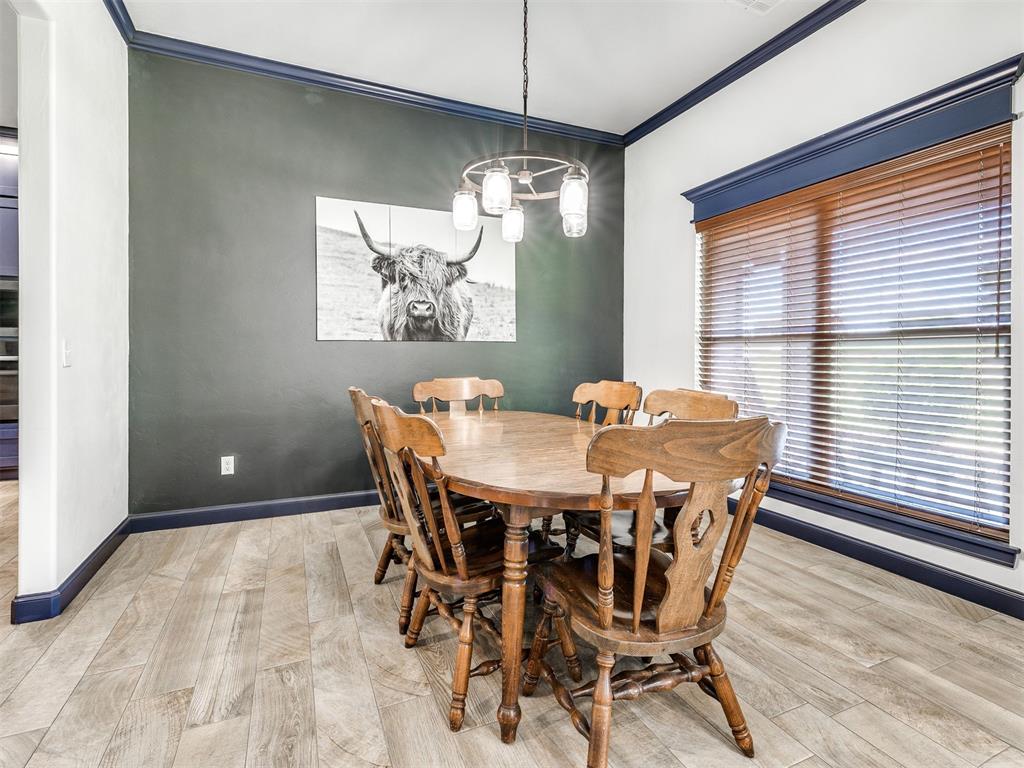 20181 Wolf Creek Drive Property Photo 10