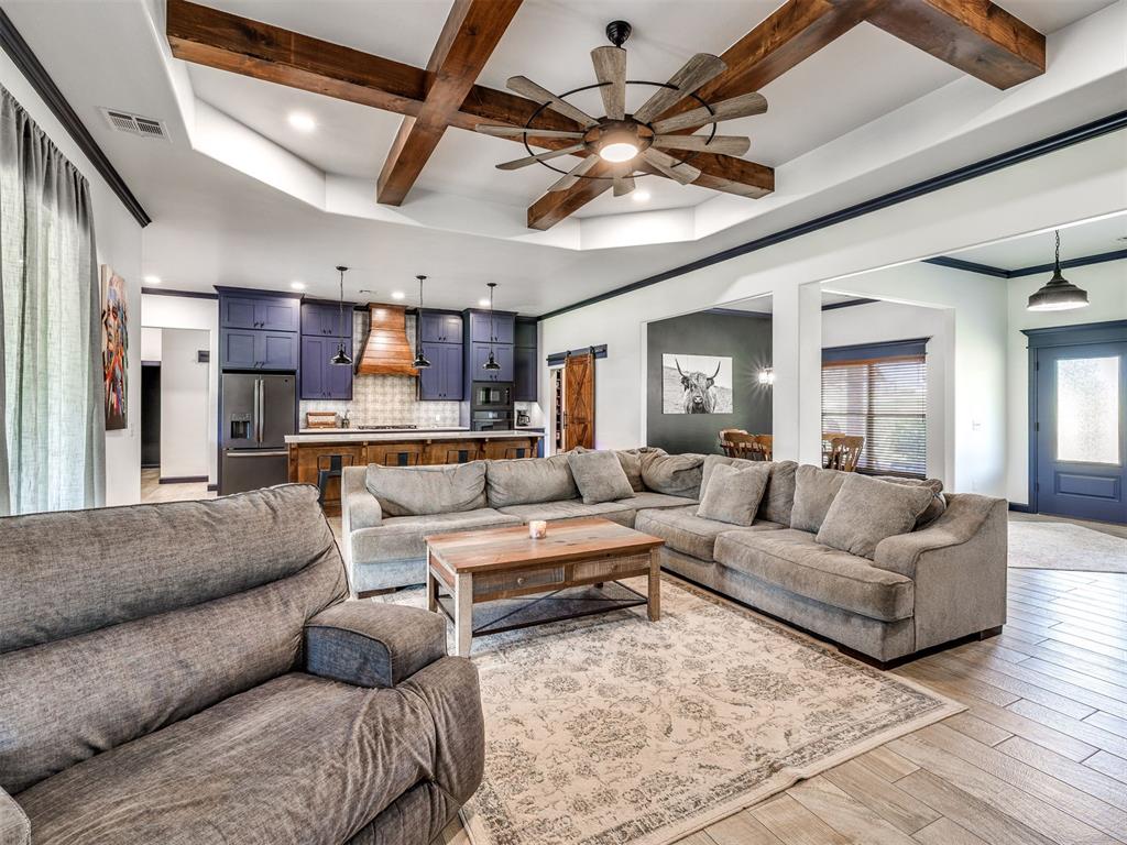20181 Wolf Creek Drive Property Photo 16