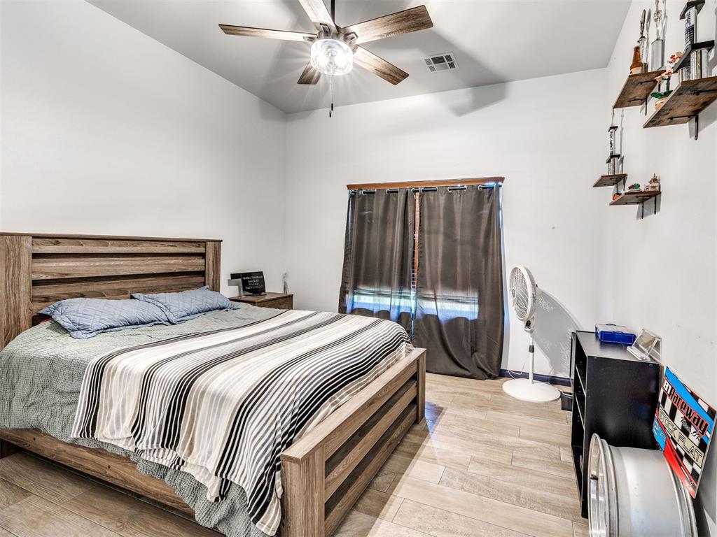 20181 Wolf Creek Drive Property Photo 35