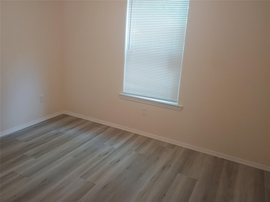 709 E Main Street Property Photo 13