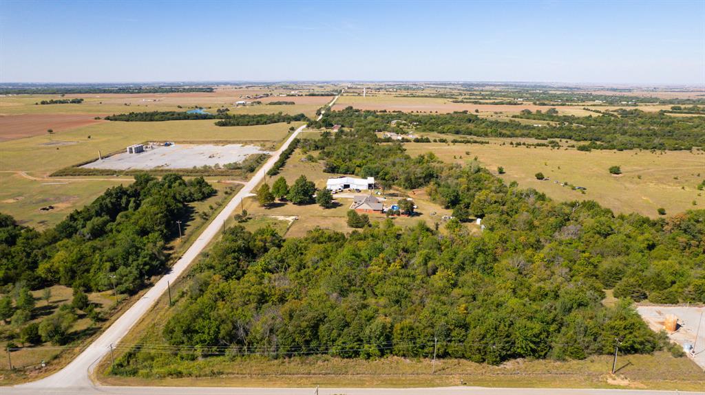 Ne Hefner Road Property Photo 5