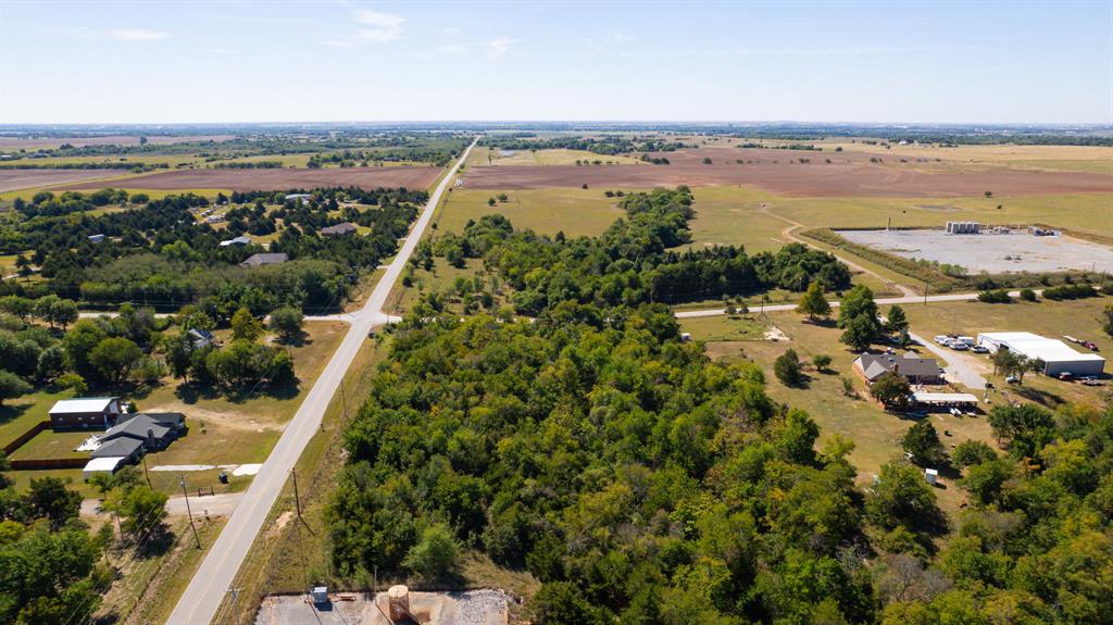 Ne Hefner Road Property Photo 8