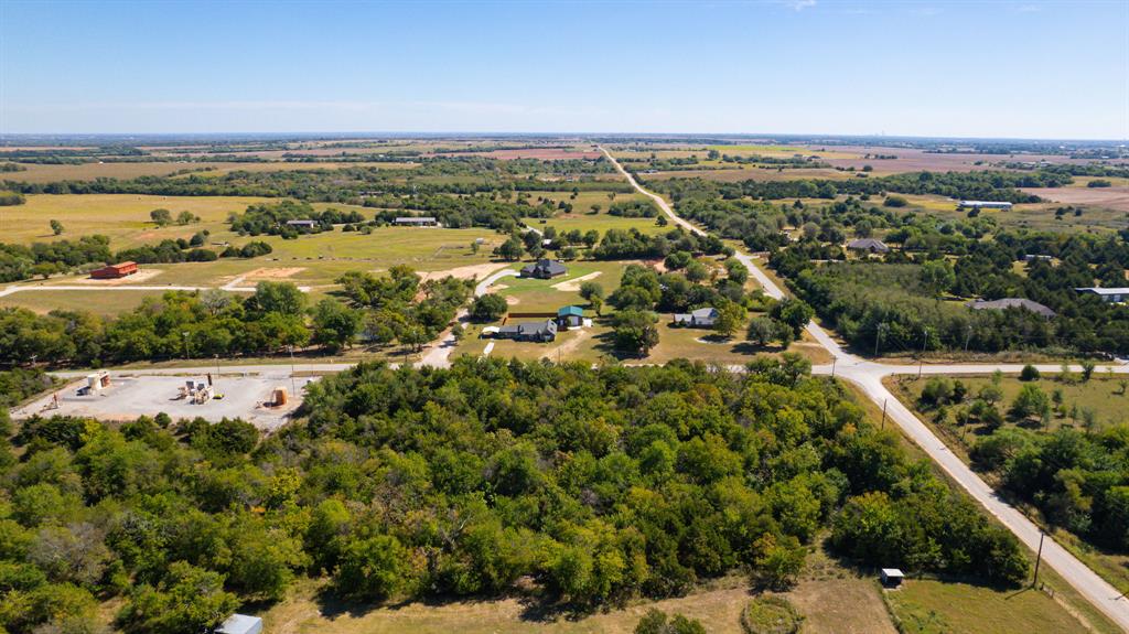 Ne Hefner Road Property Photo 11
