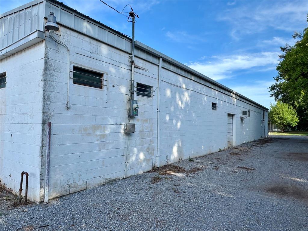 202 W Iowa Avenue Property Photo 5