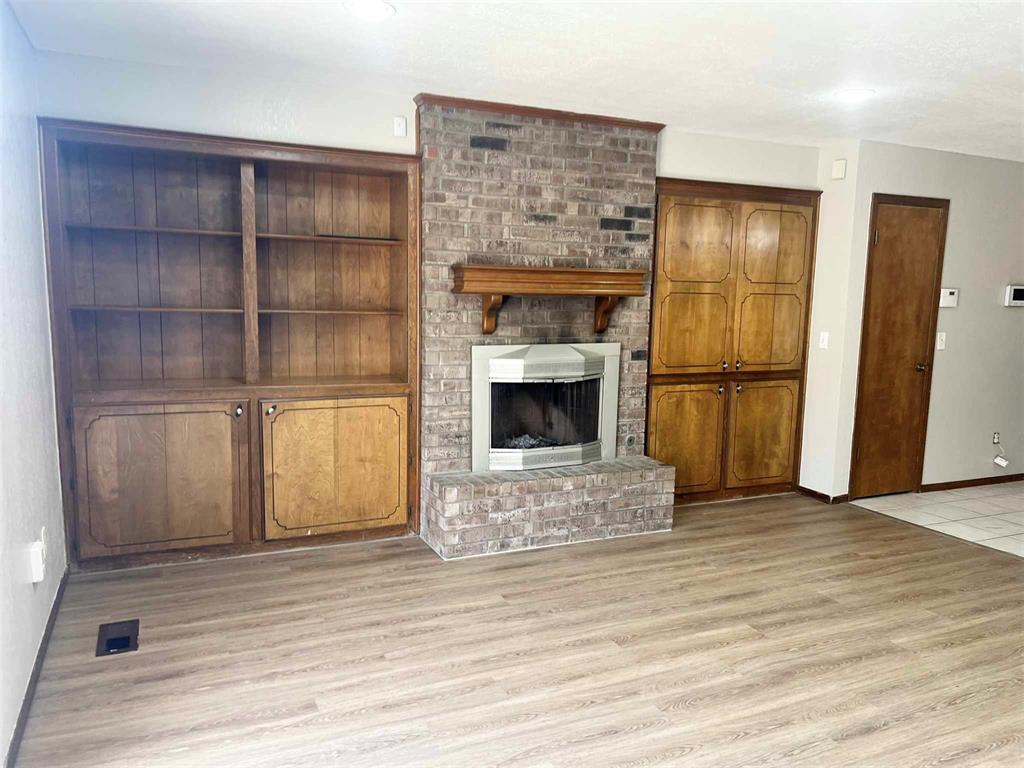 2105 Nw 118th Terrace Property Photo 4