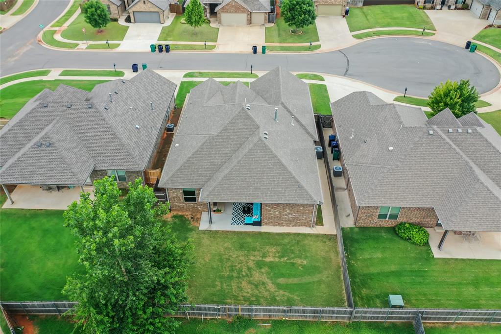 905 Nw 189th Circle Property Photo 41