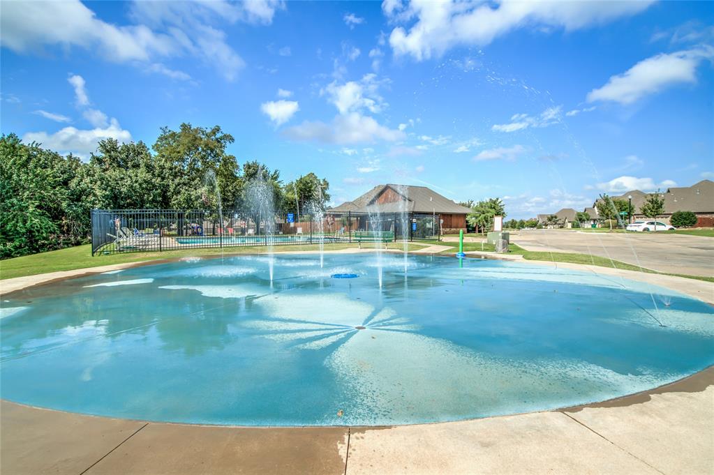 905 Nw 189th Circle Property Photo 46