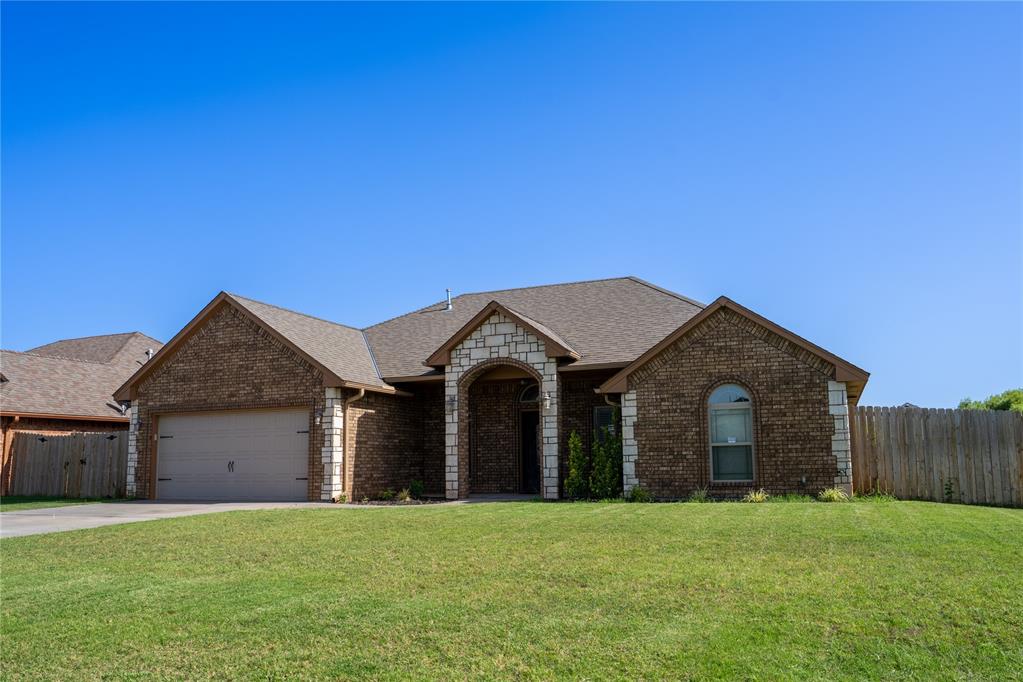 1605 Ne White Rock Drive Property Photo 3