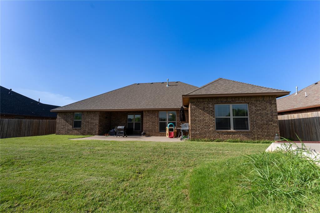 1605 Ne White Rock Drive Property Photo 25