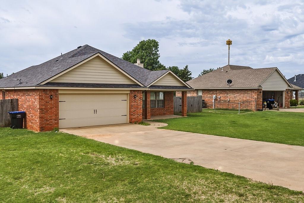 224 Comanche Property Photo 2