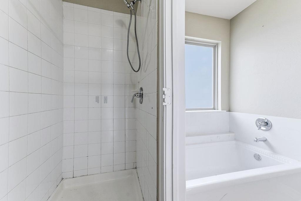 224 Comanche Property Photo 31
