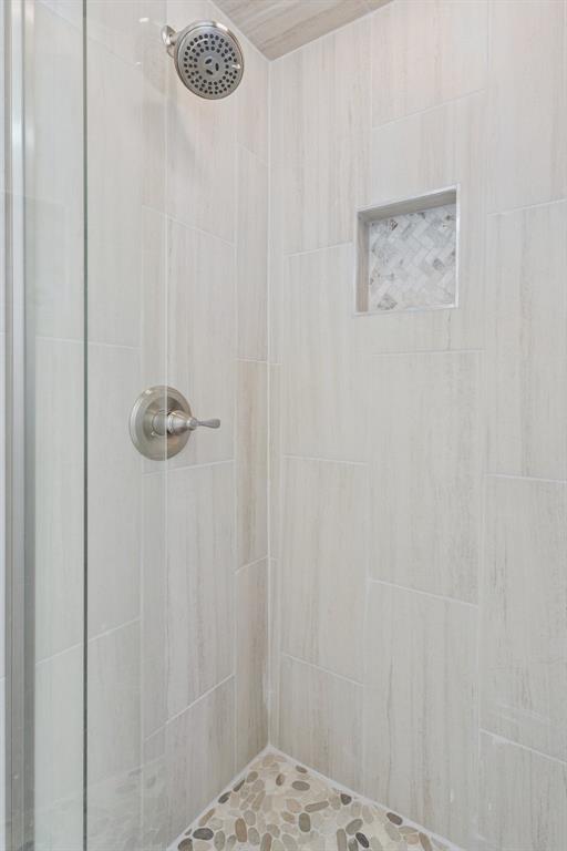 3413 Shadybrook Drive Property Photo 33