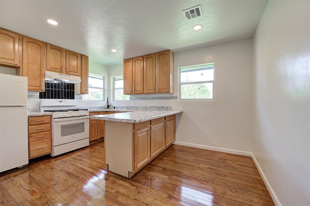 2837 Sw 53rd Street Property Photo 8
