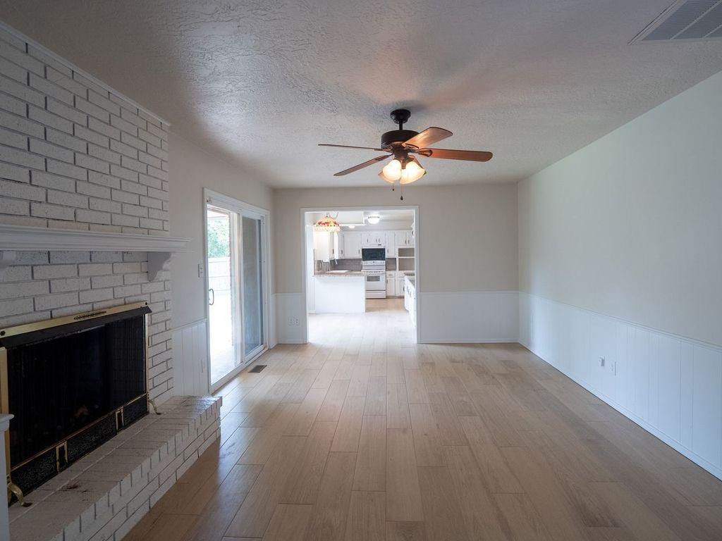 1238307 Property Photo 8