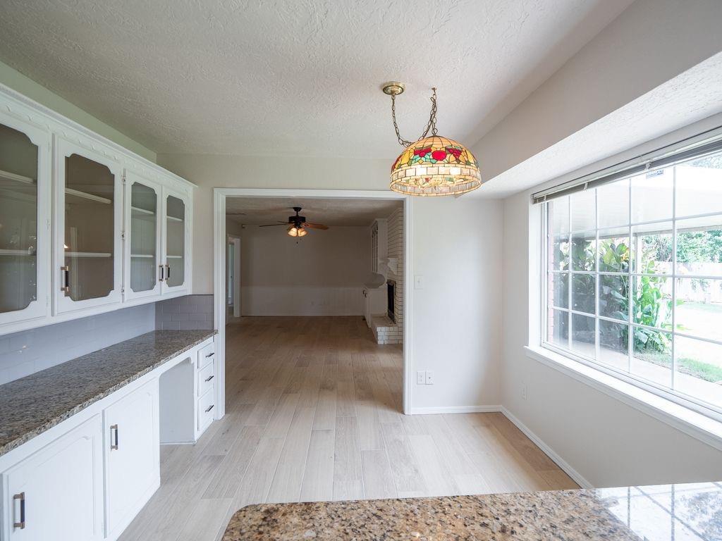1238307 Property Photo 12