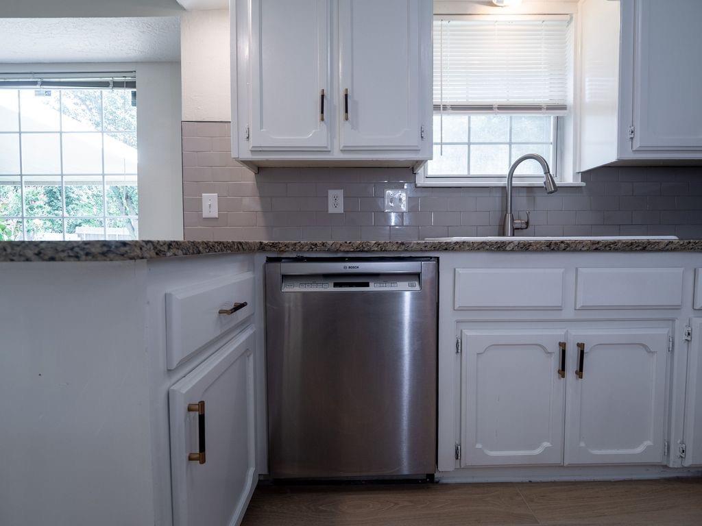 1238307 Property Photo 15