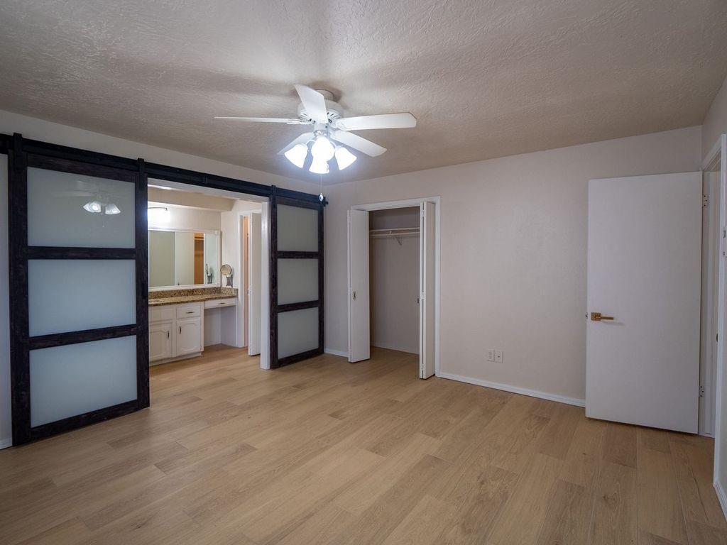 1238307 Property Photo 22