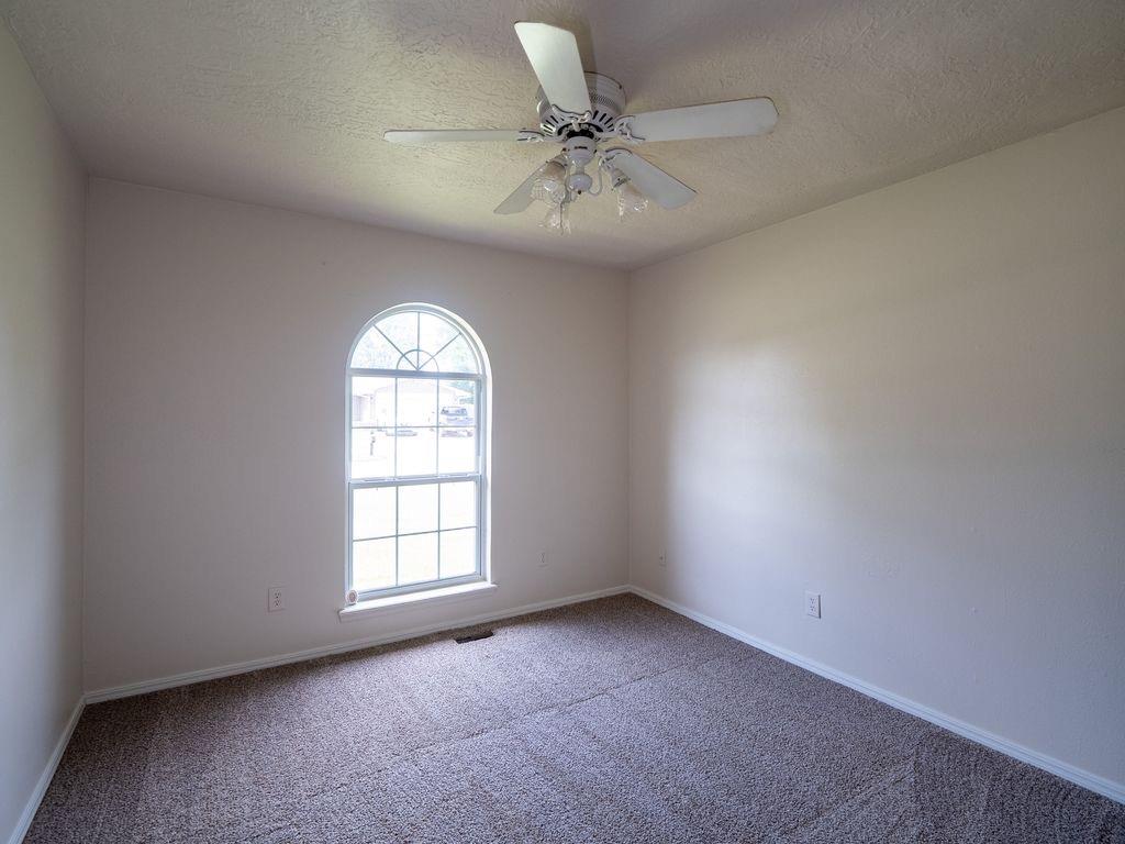1238307 Property Photo 26