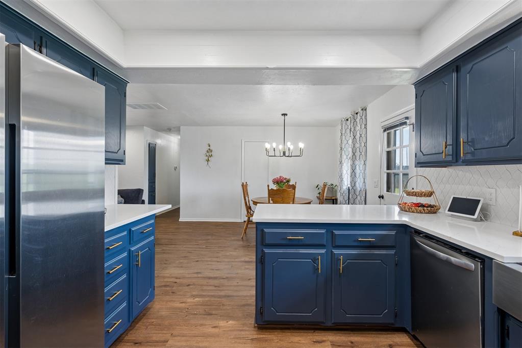 2111 Van Buren Avenue Property Photo 15