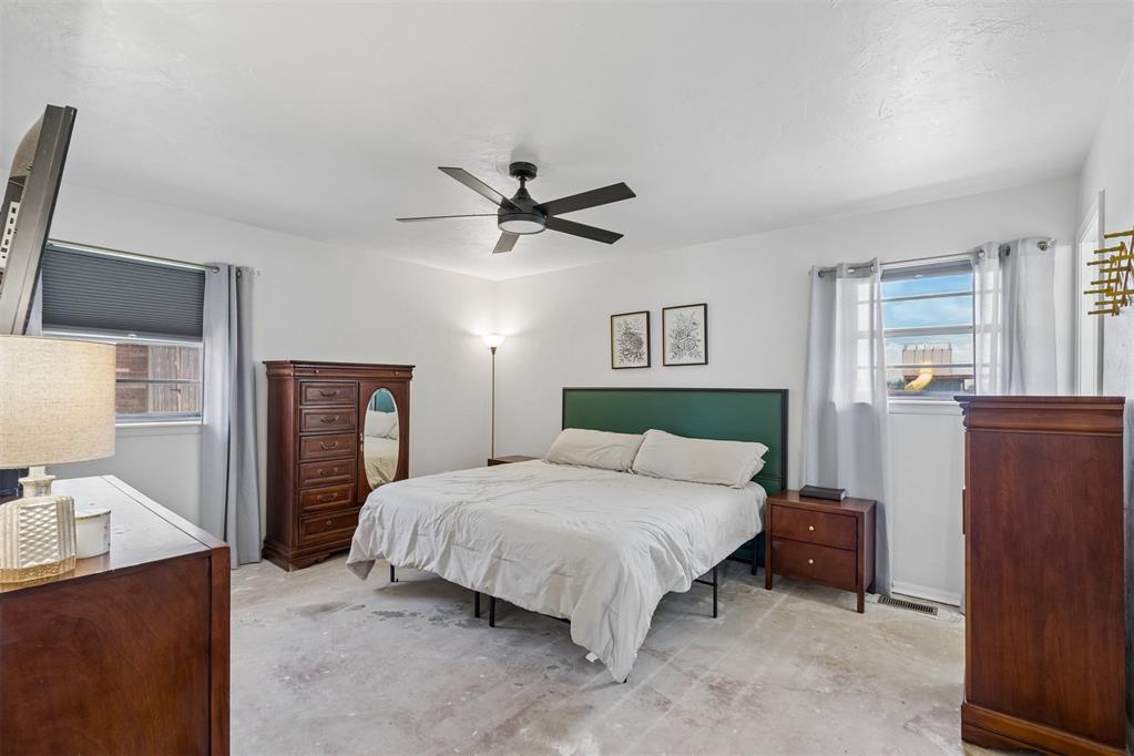 2111 Van Buren Avenue Property Photo 19