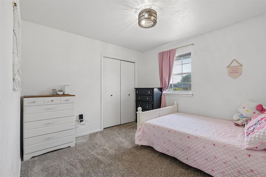 2111 Van Buren Avenue Property Photo 26