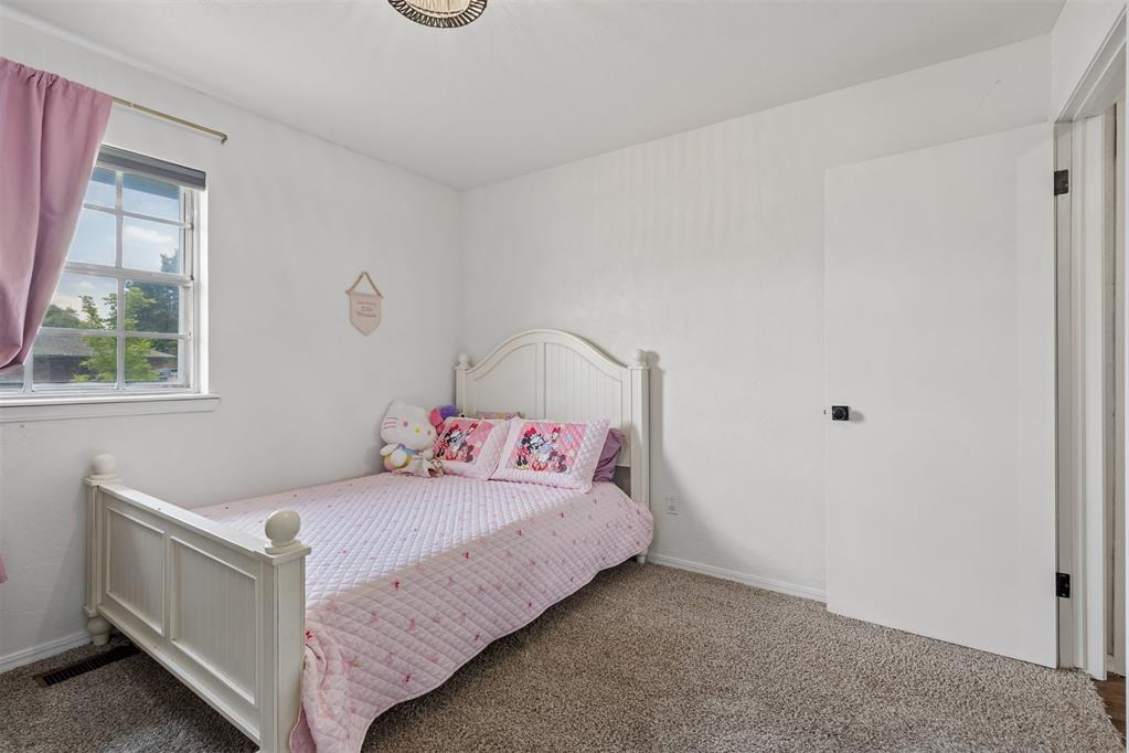 2111 Van Buren Avenue Property Photo 27