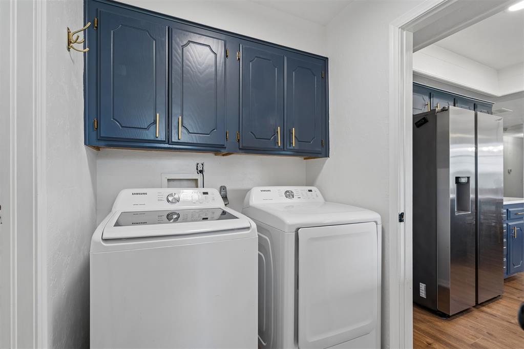 2111 Van Buren Avenue Property Photo 33