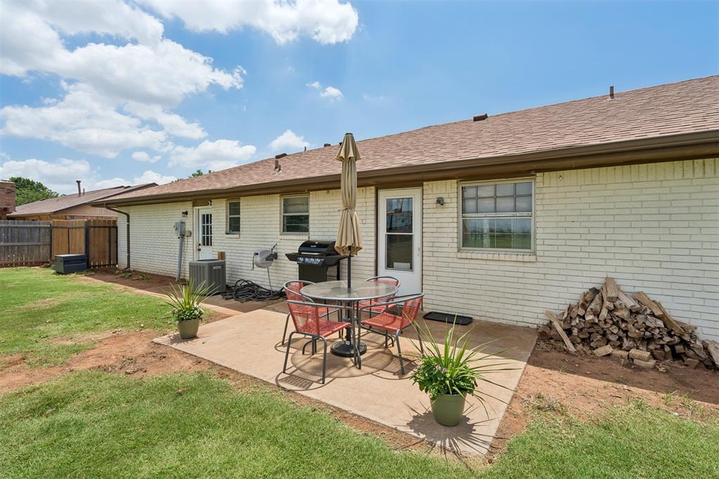 2111 Van Buren Avenue Property Photo 35