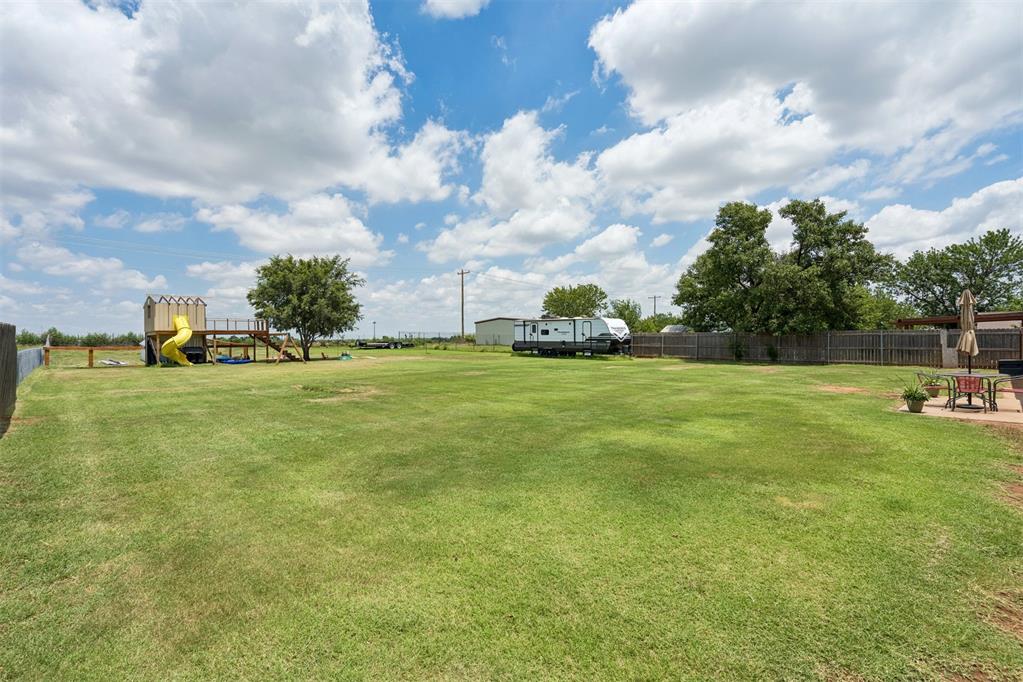 2111 Van Buren Avenue Property Photo 40
