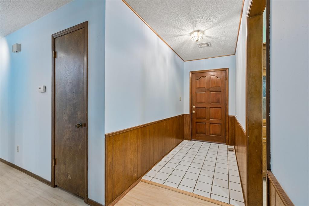 510 Leaning Elm Drive Property Photo 8