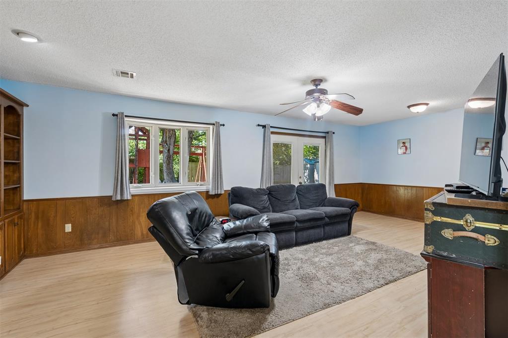 510 Leaning Elm Drive Property Photo 10