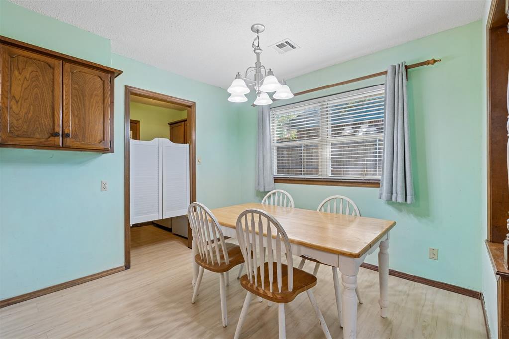 510 Leaning Elm Drive Property Photo 14