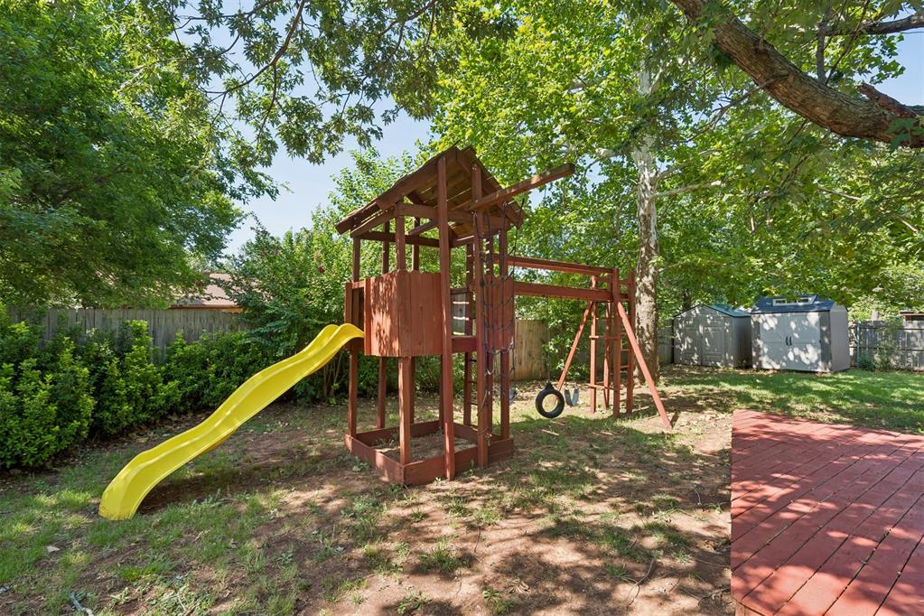 510 Leaning Elm Drive Property Photo 46