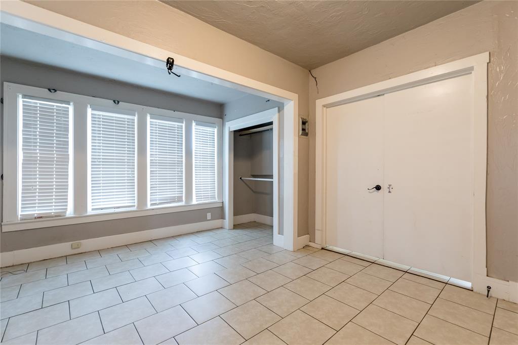 612 W 6th Street Property Photo 11