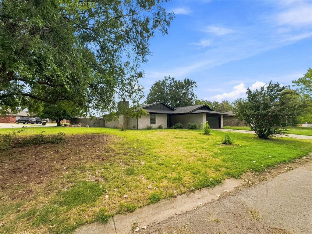 101 Gayla Street Property Photo 4