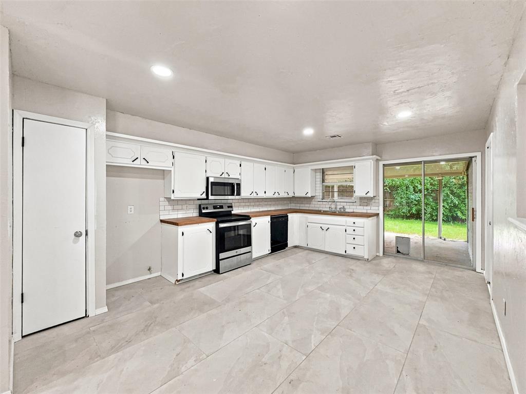 101 Gayla Street Property Photo 12