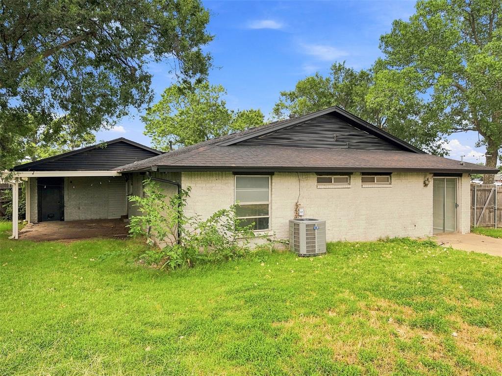 101 Gayla Street Property Photo 23