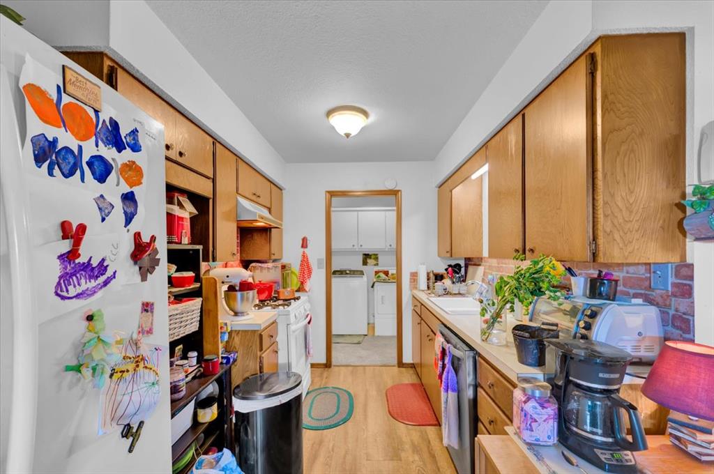 702 E Redbud Court 702 & 704 Property Photo 23