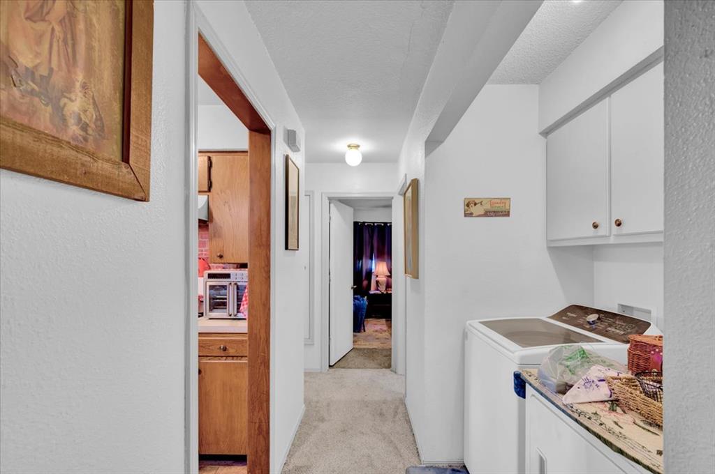 702 E Redbud Court 702 & 704 Property Photo 27