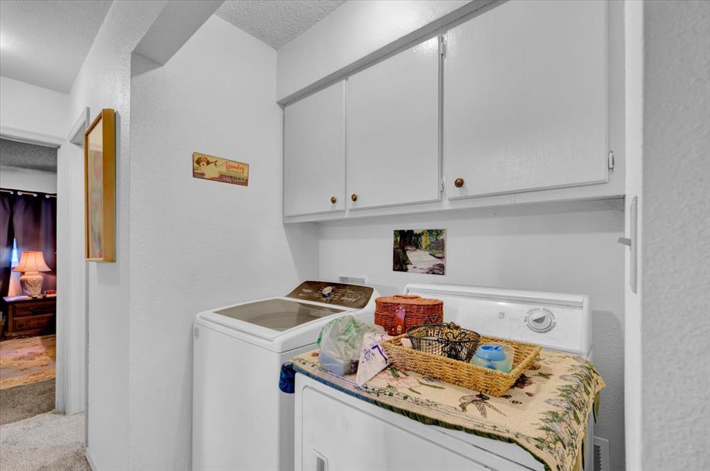 702 E Redbud Court 702 & 704 Property Photo 28