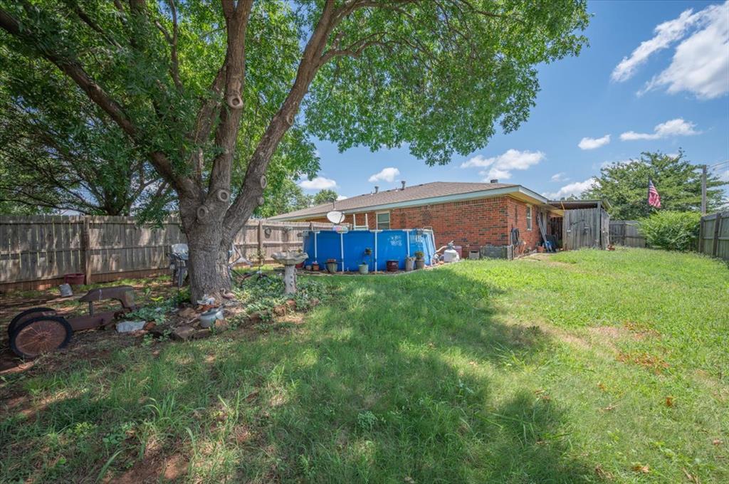 702 E Redbud Court 702 & 704 Property Photo 37