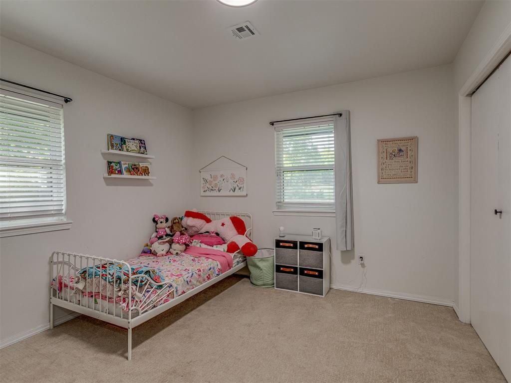 540 E Suera Terrace Property Photo 18