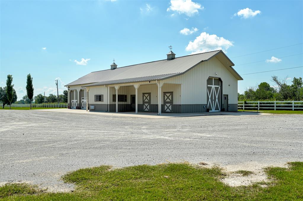 1766 S Main Avenue Property Photo 33