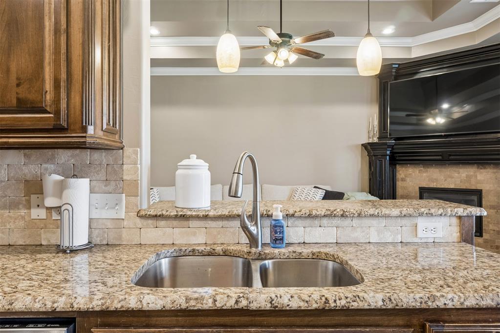 11812 Cherry Point Lane Property Photo 14