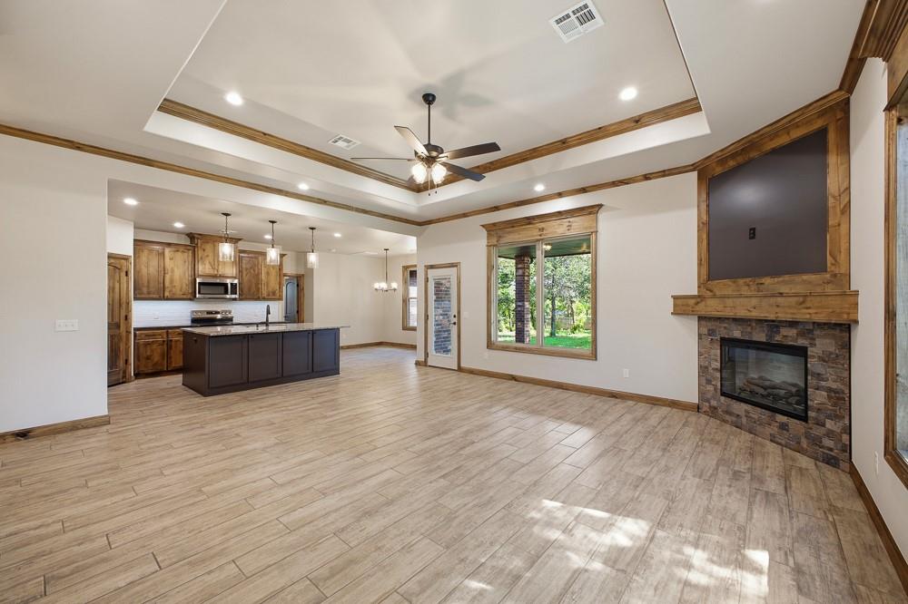 2413 Black Jack Court Property Photo 2